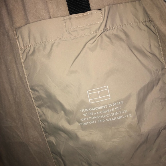 Vintage 90’s 2-In-1 Tommy Hilfiger Puffer In Cream - Picture 7 of 8